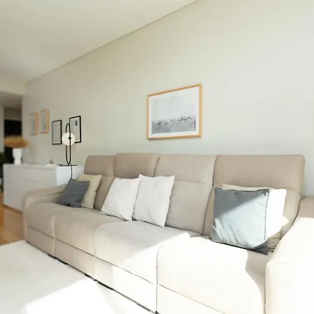 Sunlight Breeze - Modern Pool Haven By Lovelystay Funchal (Madeira)