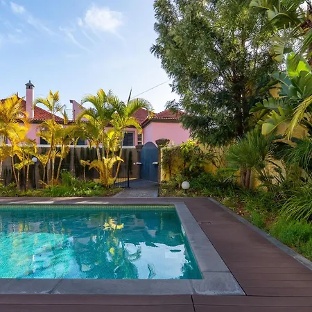 Sunlight Breeze - Modern Pool Haven By Lovelystay * Funchal (Madeira)