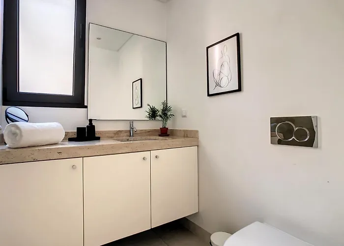 Sunlight By Lovelystay Funchal (Madeira)