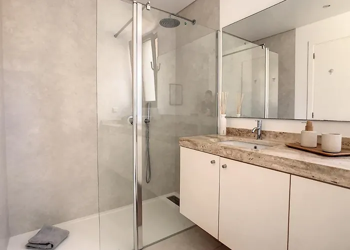 Sunlight By Lovelystay