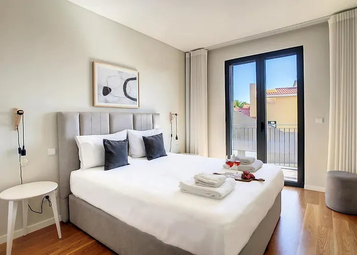 Sunlight By Lovelystay